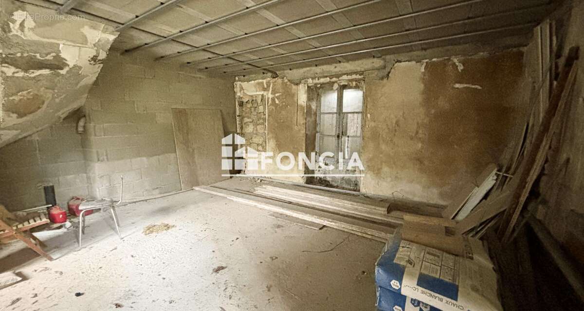 Appartement à LAVAUSSEAU