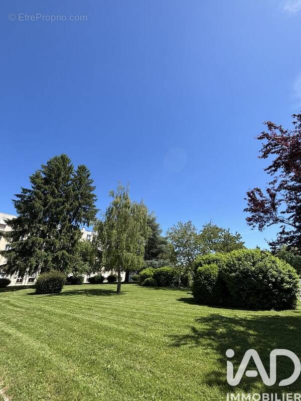 Photo 1 - Appartement à BOIS-D'ARCY
