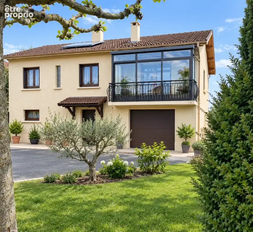 Vaugneray maison traditionnelle - photo 1