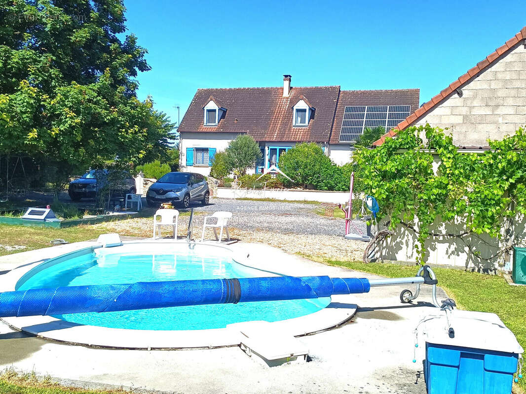 Maison à CHATELLERAULT