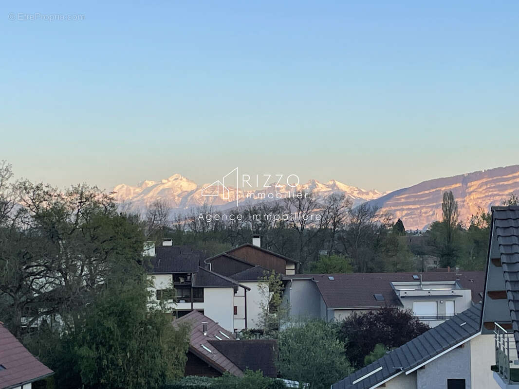 Appartement à PREVESSIN-MOENS