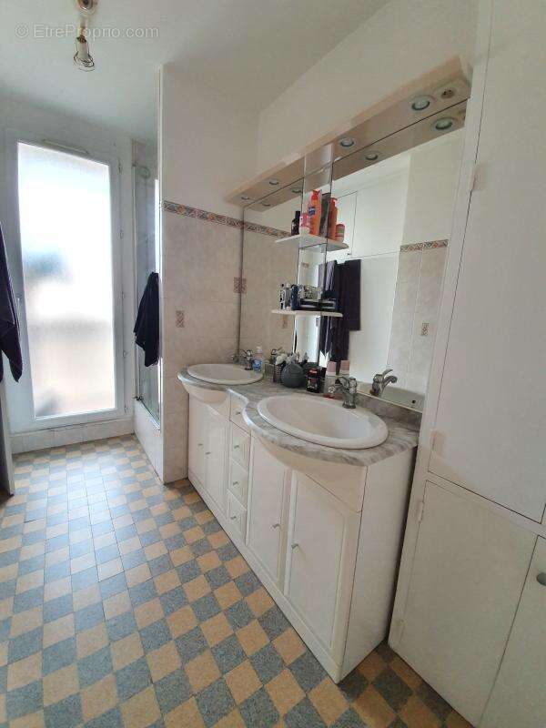 Appartement à MARSEILLE-10E