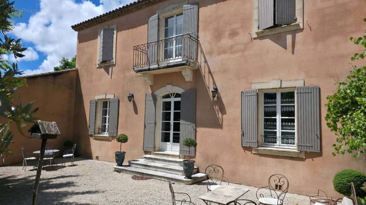 Maison à MALAUCENE