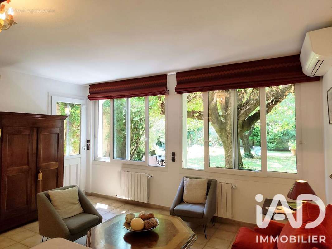 Maison 115 m² à Saint-Marcel-D'ardeche  - photo 8