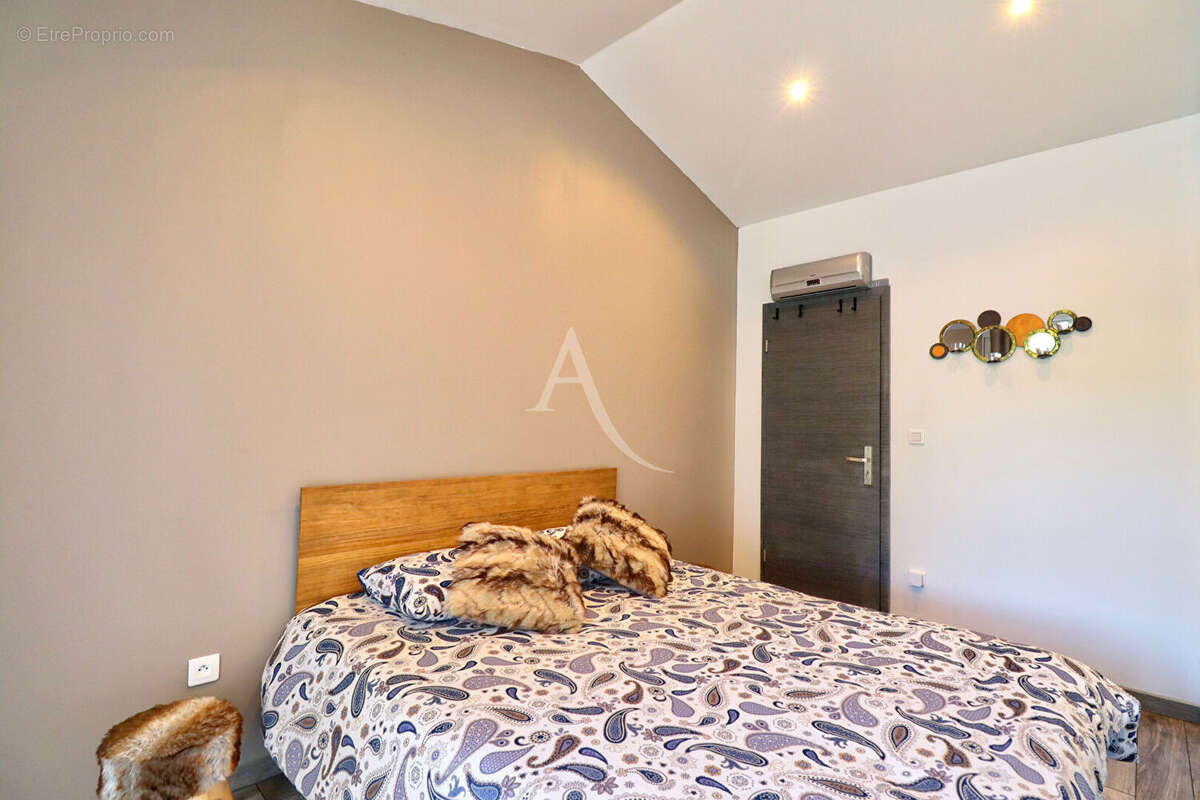 Villa type 6 au calme de 172m2 avec jardin garage abri voiture double et piscine - photo 16