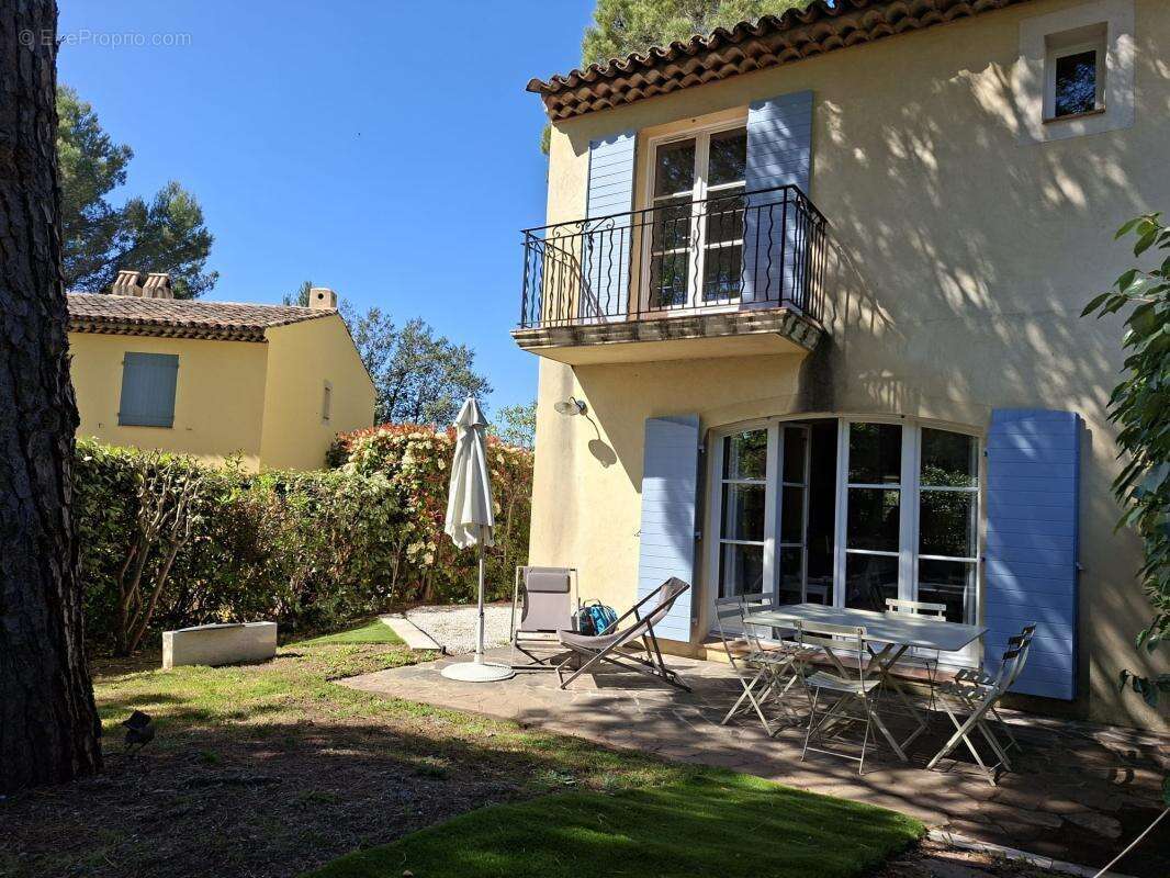 Maison à LA MOTTE