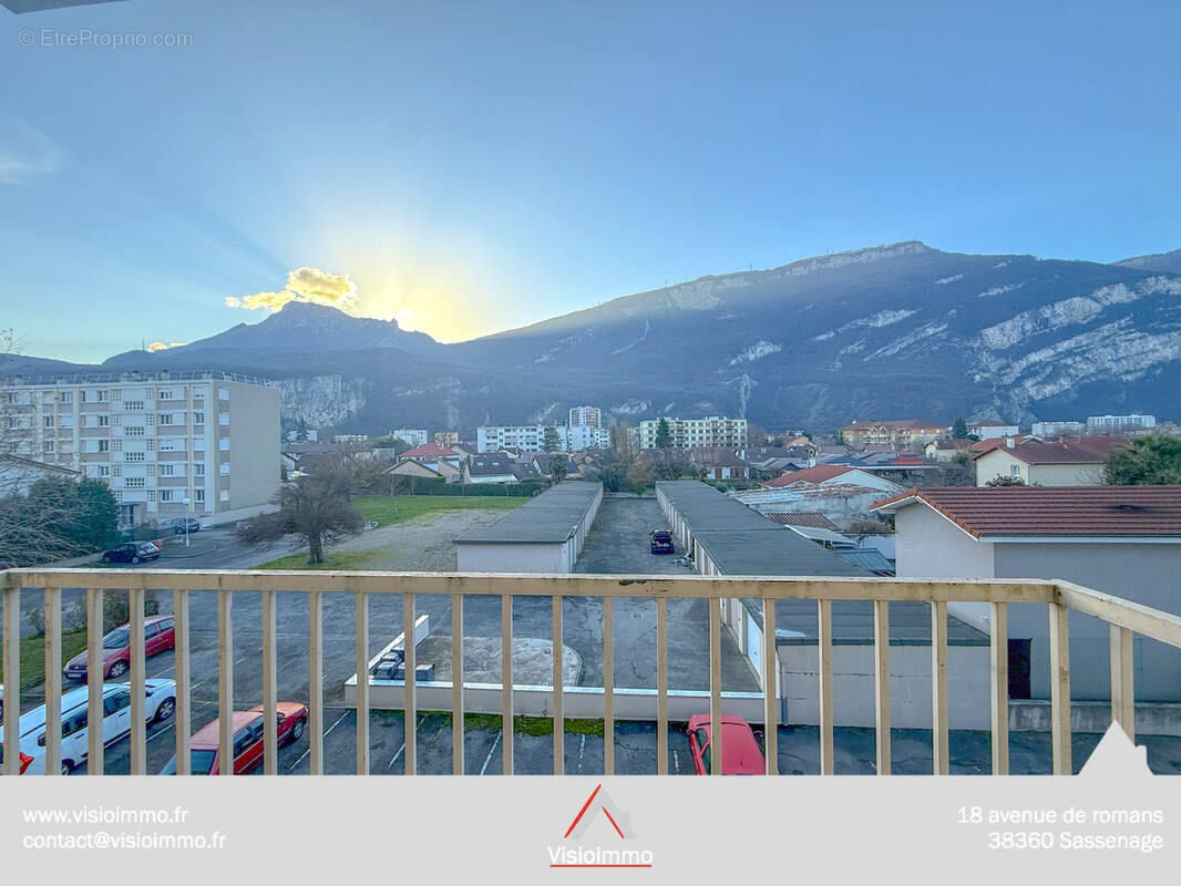Appartement à FONTAINE