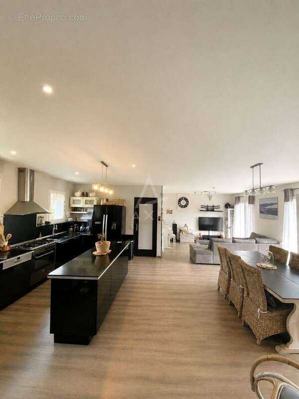 Maison t4 garage - photo 3