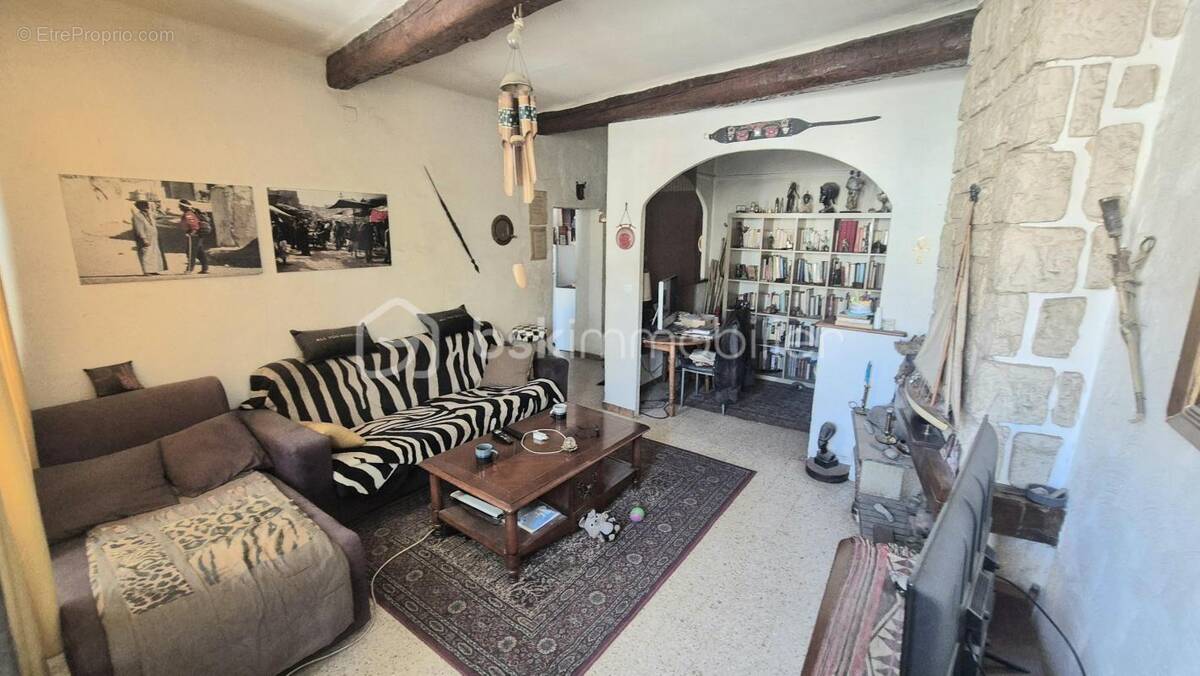 Appartement à CUERS