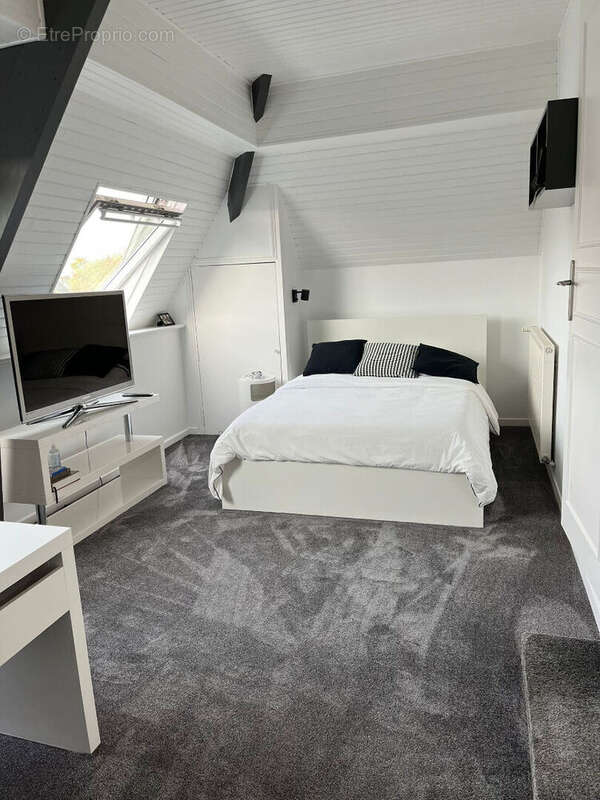 Maison à FONTAINE-ETOUPEFOUR