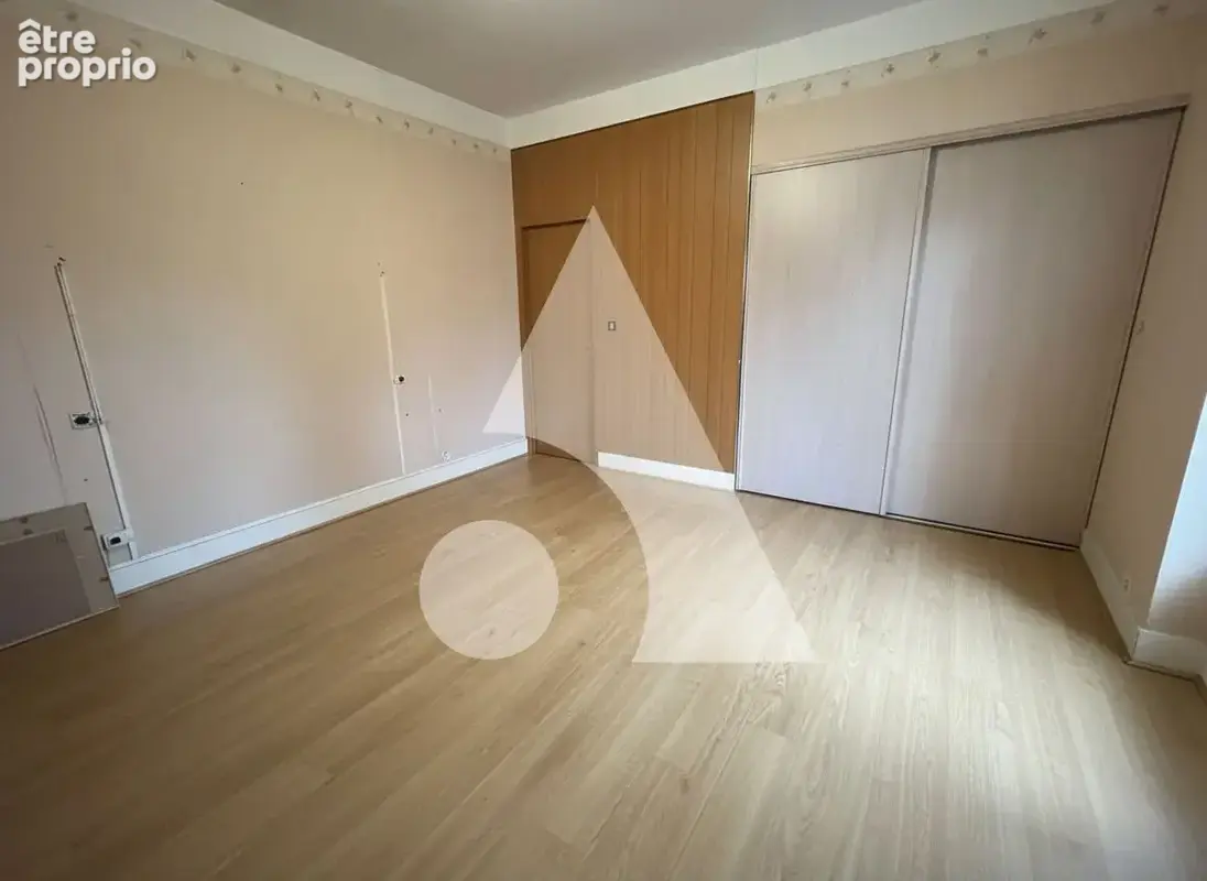 Lot de 2 maisons + murs commerciaux actuellement loués - 88350 LIFFOL LE GRAND - photo 2