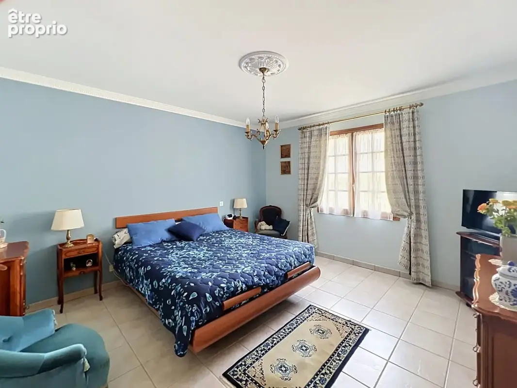 Maison 6 pièces 189 m² à vendre à Villebarou (41000) - photo 4