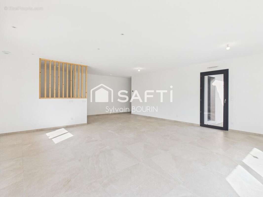 Maison 125 m² à Toussieux  - photo 3