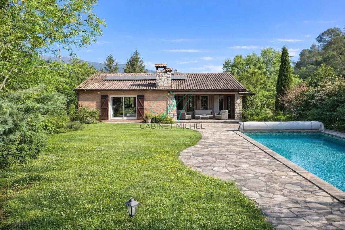 Maison à ROQUEFORT-LES-PINS