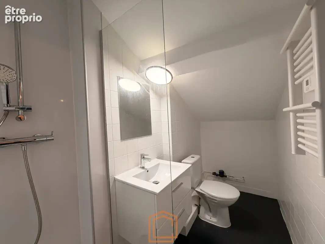Appartement meublé et rénové - Gare Chateaucreux - photo 6