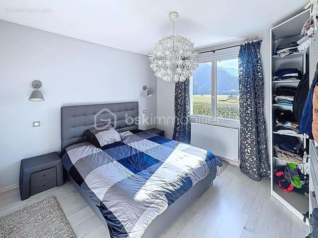 Maison à LE CHAMP-PRES-FROGES