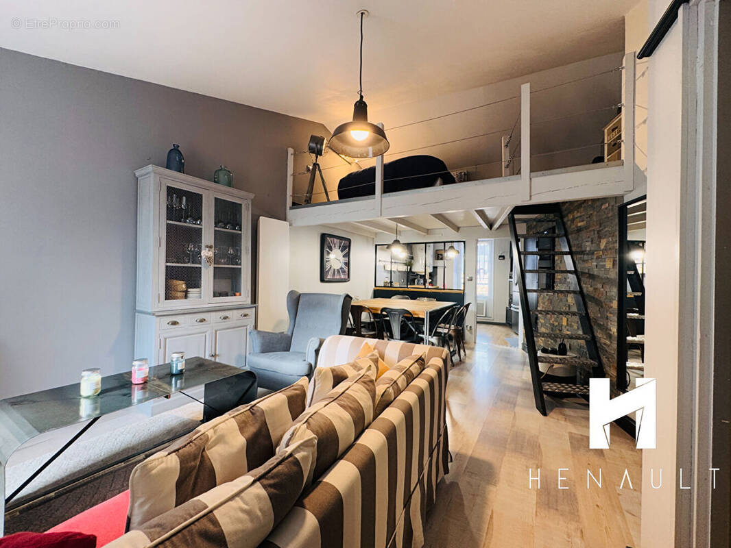 Appartement à SAINT-MARTIN-DE-RE