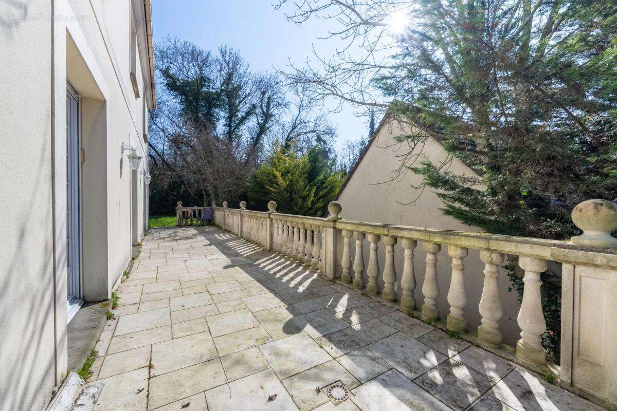 Maison à SARCELLES
