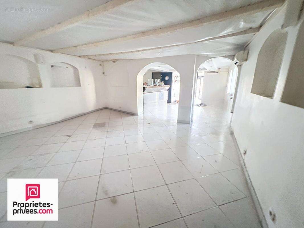 Rians local commercial + t2 terrasse + terrain - photo 9