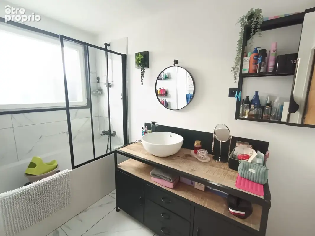 Maison 99 m² à Neuville-En-Ferrain  - photo 6