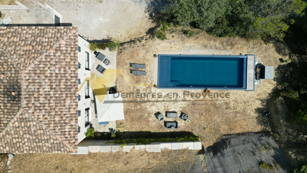Vue imprenable sur les Dentelles de Montmirail, piscine, prestations modernes et excellente performance énergé - photo 28