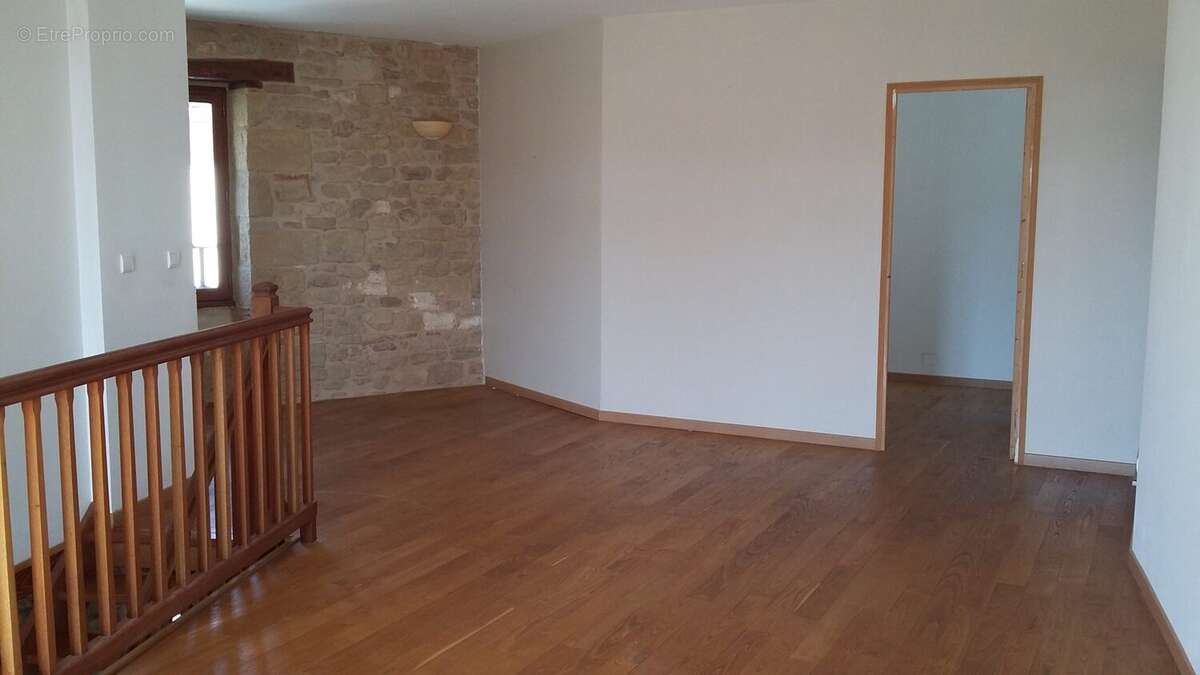 RDC - Appartement à CORGNAC-SUR-L&#039;ISLE