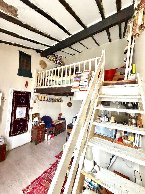 Appartement à PARIS-19E