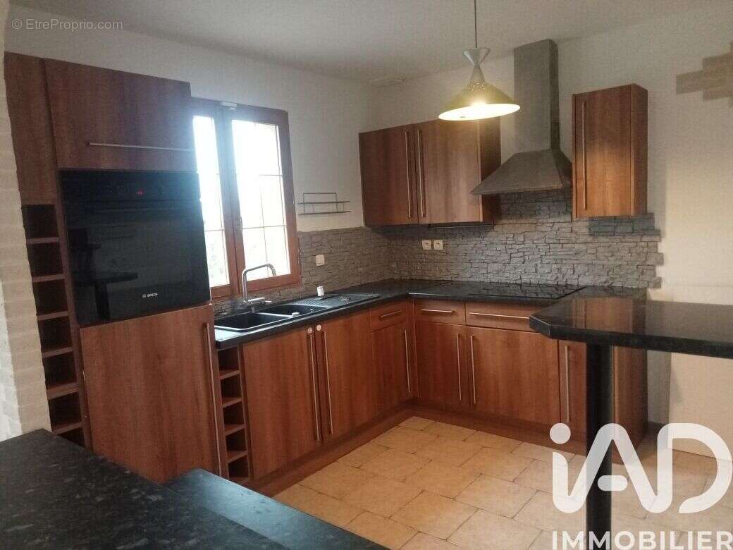 Photo 2 - Maison à CORMEILLES