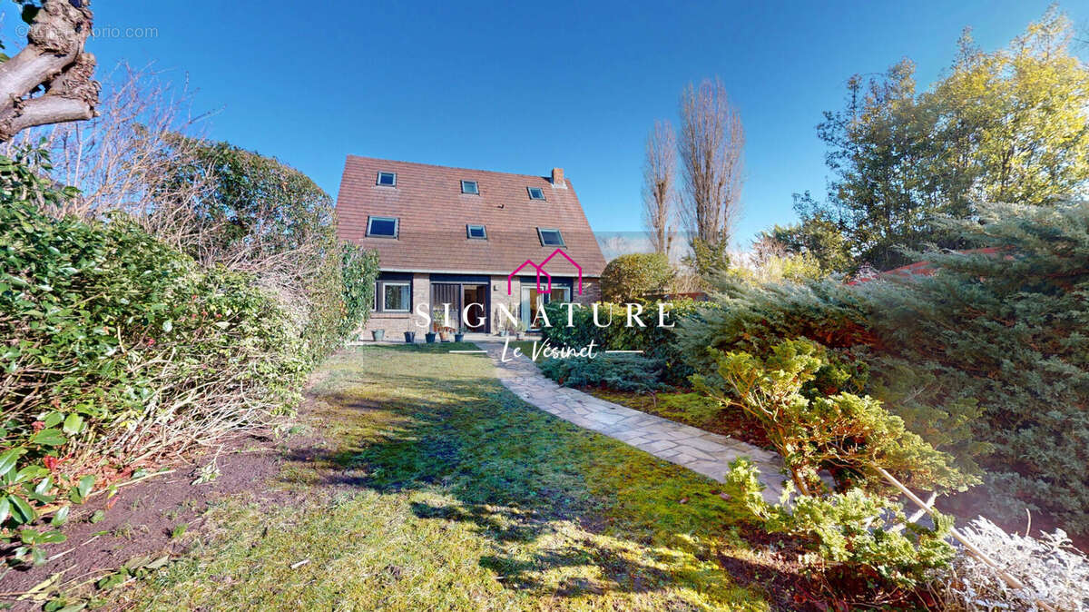 Maison à LE VESINET