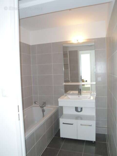 Appartement à CHATEAUNEUF-LES-MARTIGUES