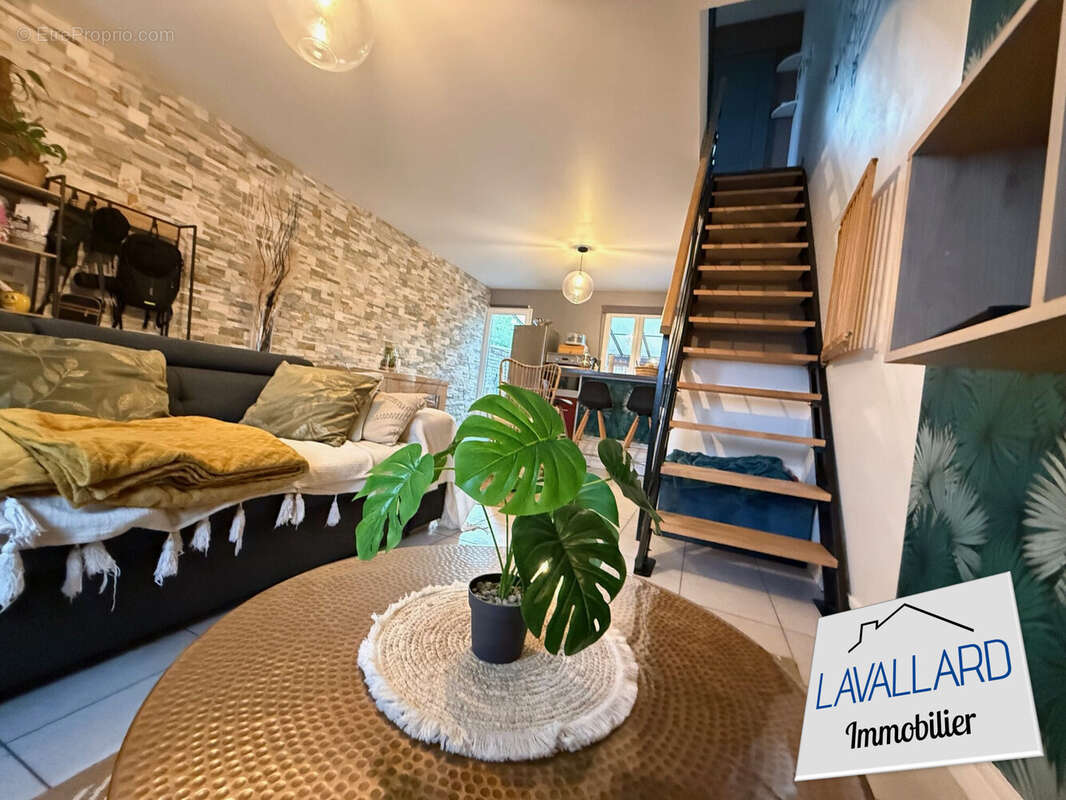 Maison à VILLERS-BRETONNEUX