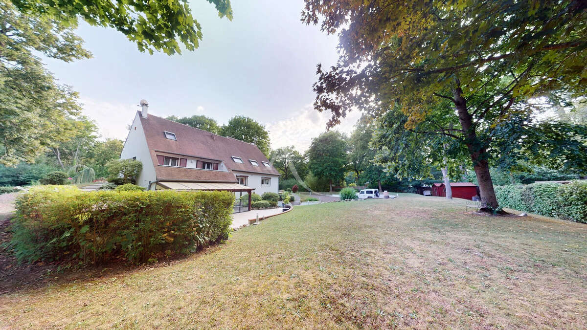 Maison à LAGNY-SUR-MARNE