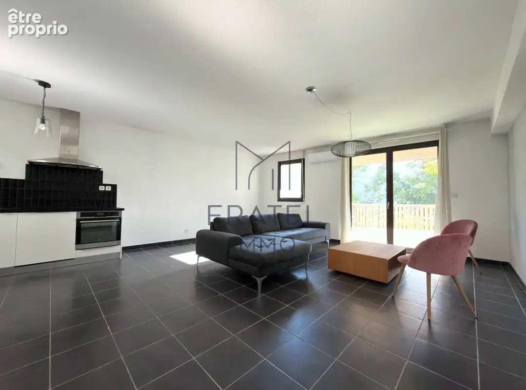 Ovalie  t3 de 71,79 m2 avec terrasse, parking et cave - photo 5