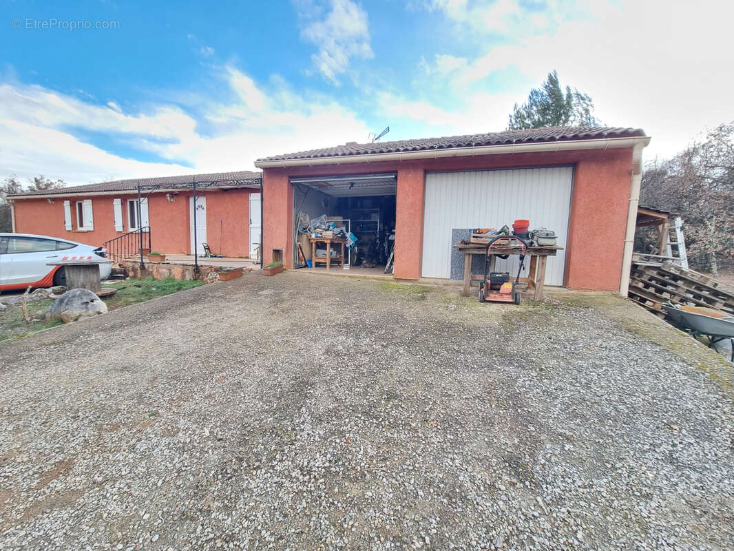 Maison à REGUSSE