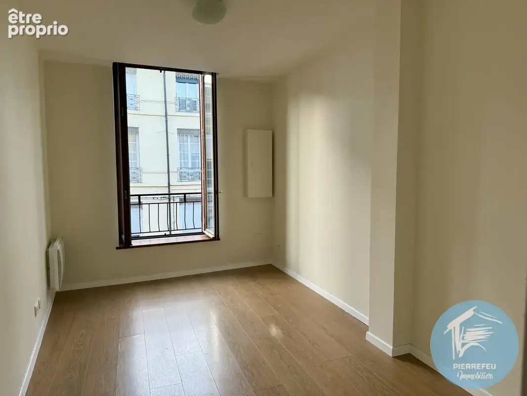 Tarare immeuble 216m2 en monopropriete - photo 5