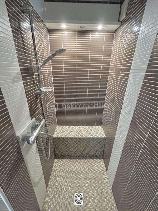 Appartement à SAINT-DENIS