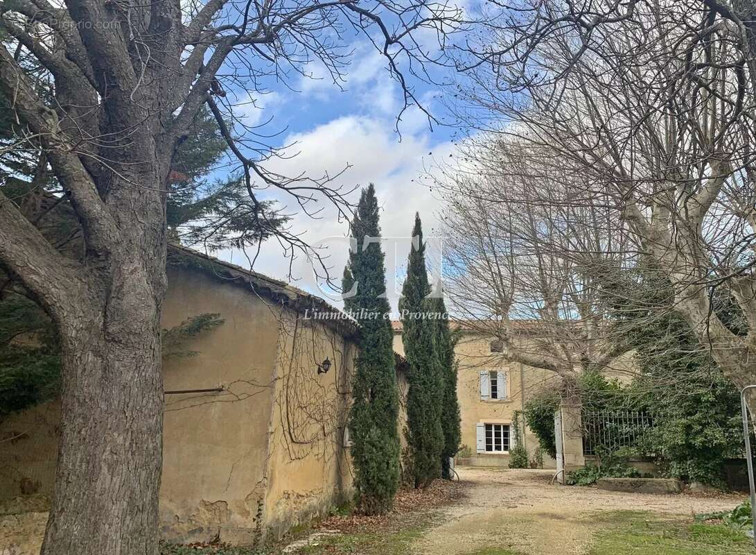 Maison à VAISON-LA-ROMAINE