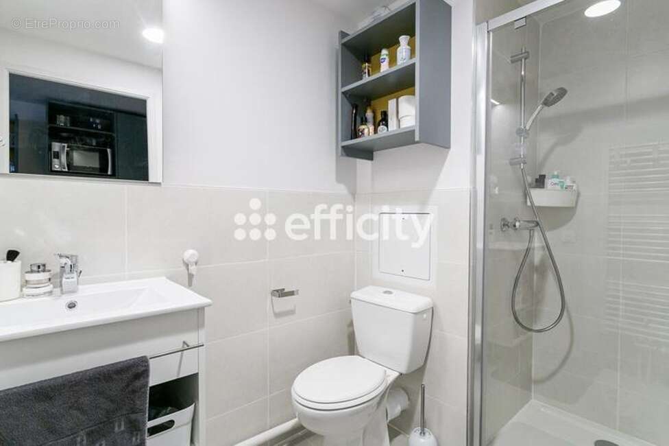 Appartement 25 m² à Aulnoy-Lez-Valenciennes  - photo 11