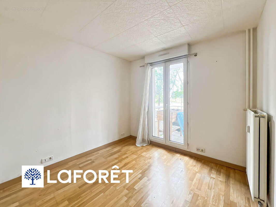 À vendre : Appartement 3 pièces à Évry Courcouronnes - photo 3