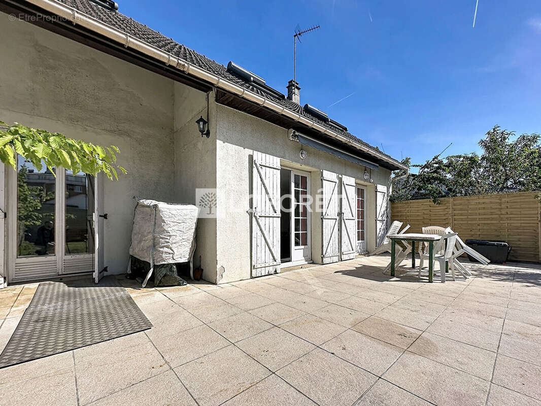 Maison à CHAMPIGNY-SUR-MARNE
