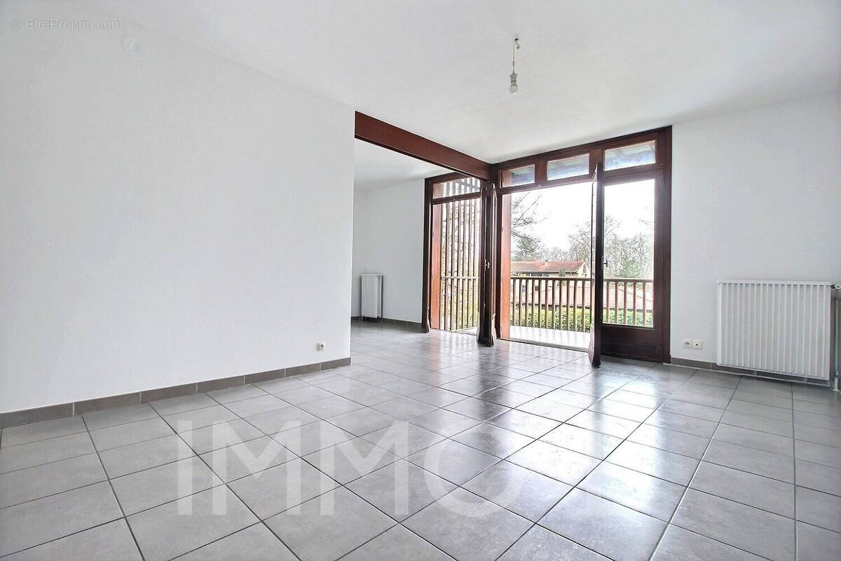 Appartement à RAMONVILLE-SAINT-AGNE