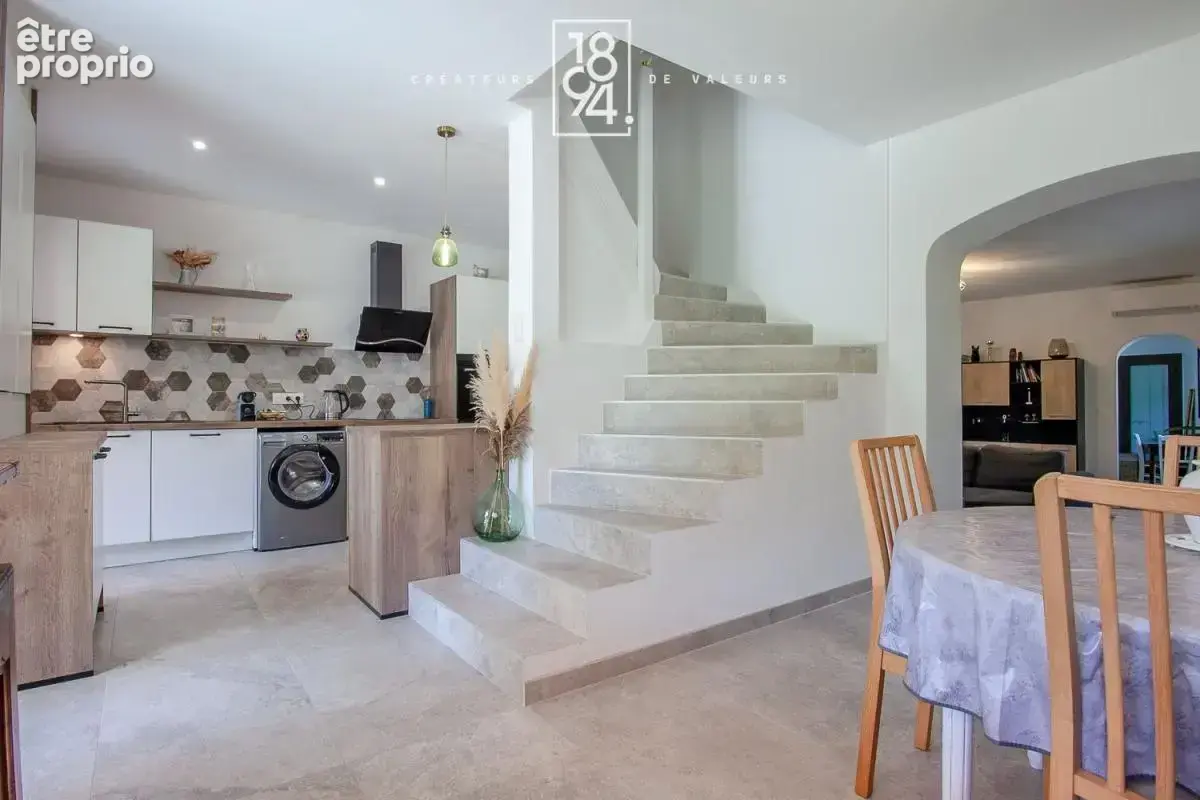 Maison avec jardin et garage, 2 chambres et un bureau à Cabries - photo 2