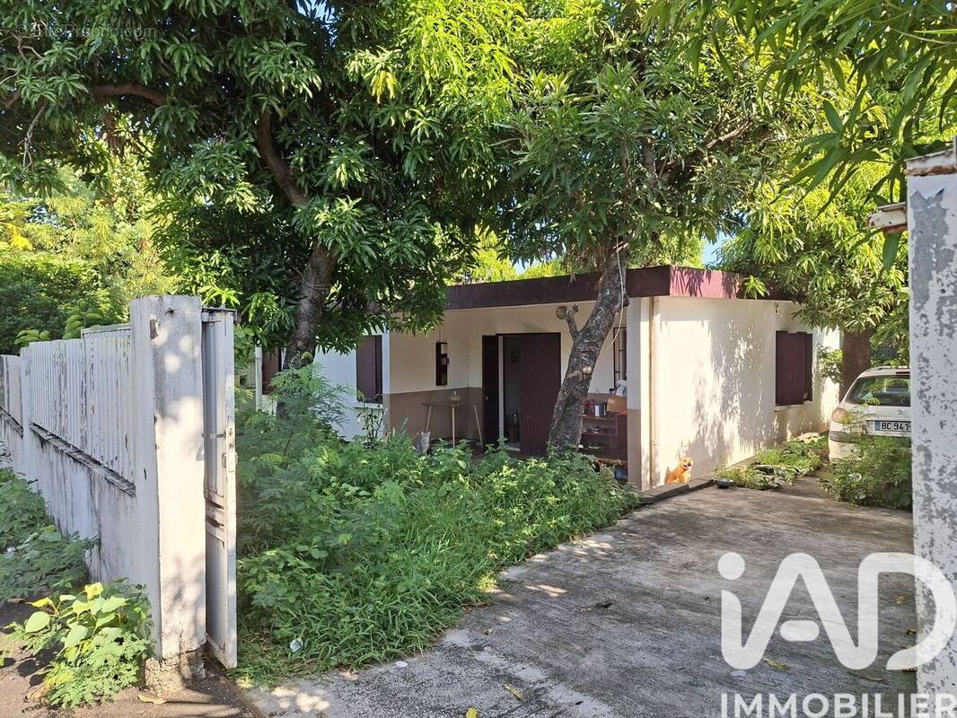 Photo 1 - Maison à SAINT-DENIS