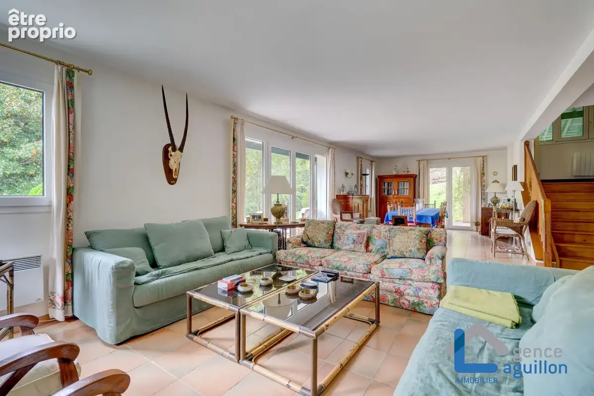 Belle maison basque sur parcelle de 6385m2 au calme - photo 7
