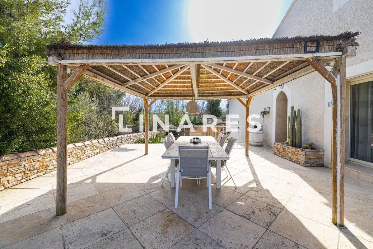 L'IMPRENABLE - Maison T8 de  200m²  + 2 Piscines - Parcelle 1600m² - 13013 Les Médecins - photo 19
