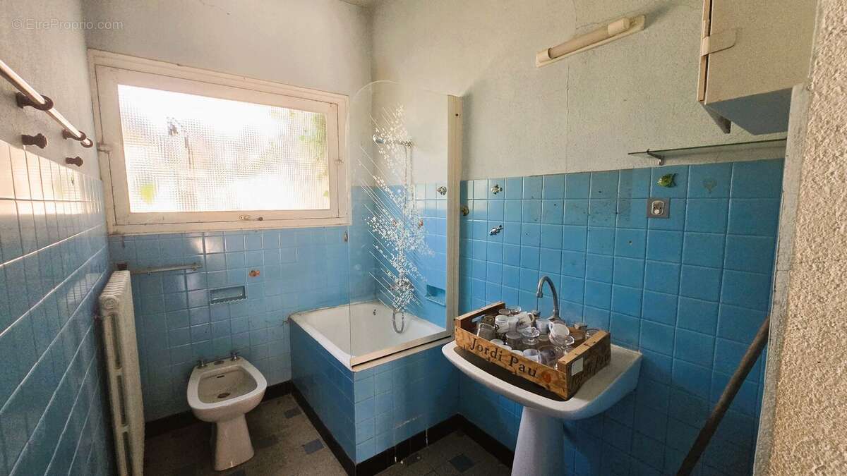 Maison a renover - photo 7