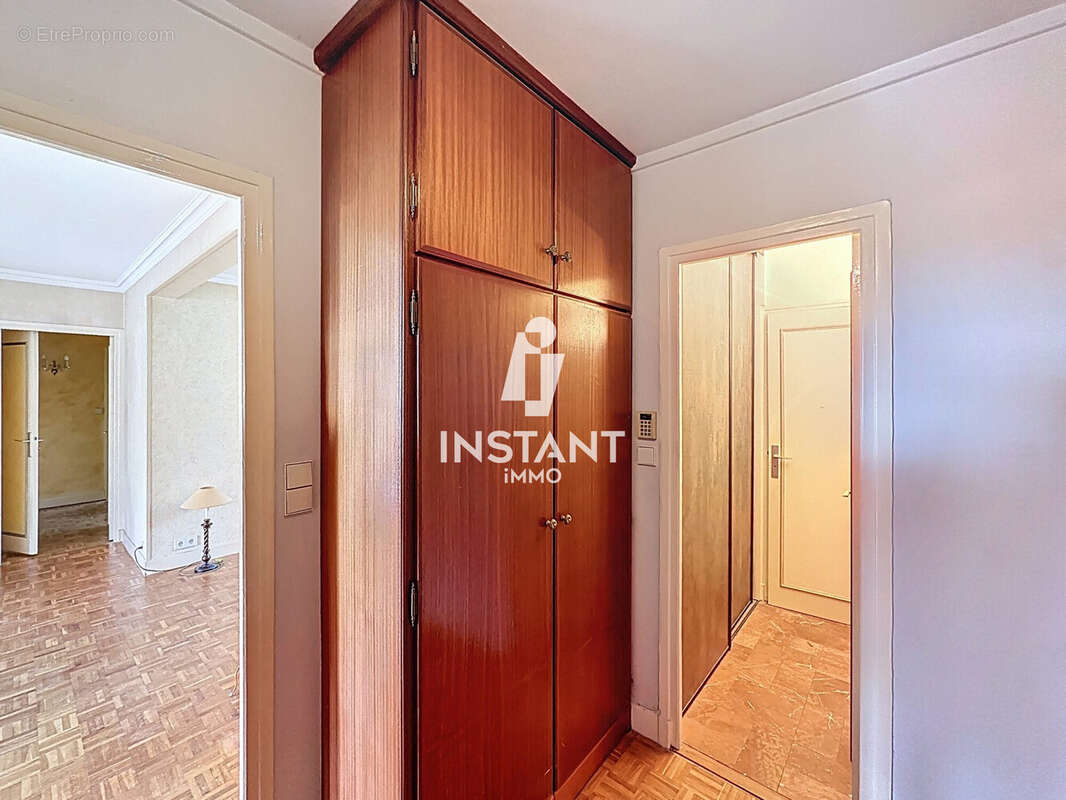 Appartement à SAINT-MAUR-DES-FOSSES