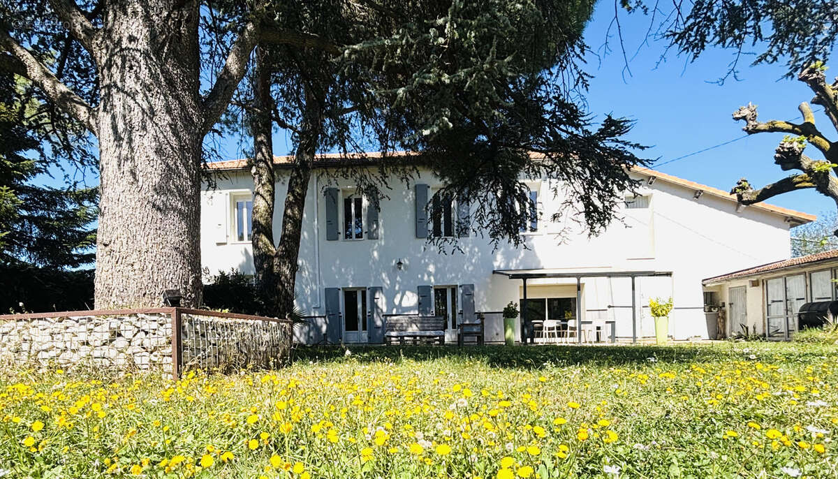 Maison à ROMANS-SUR-ISERE