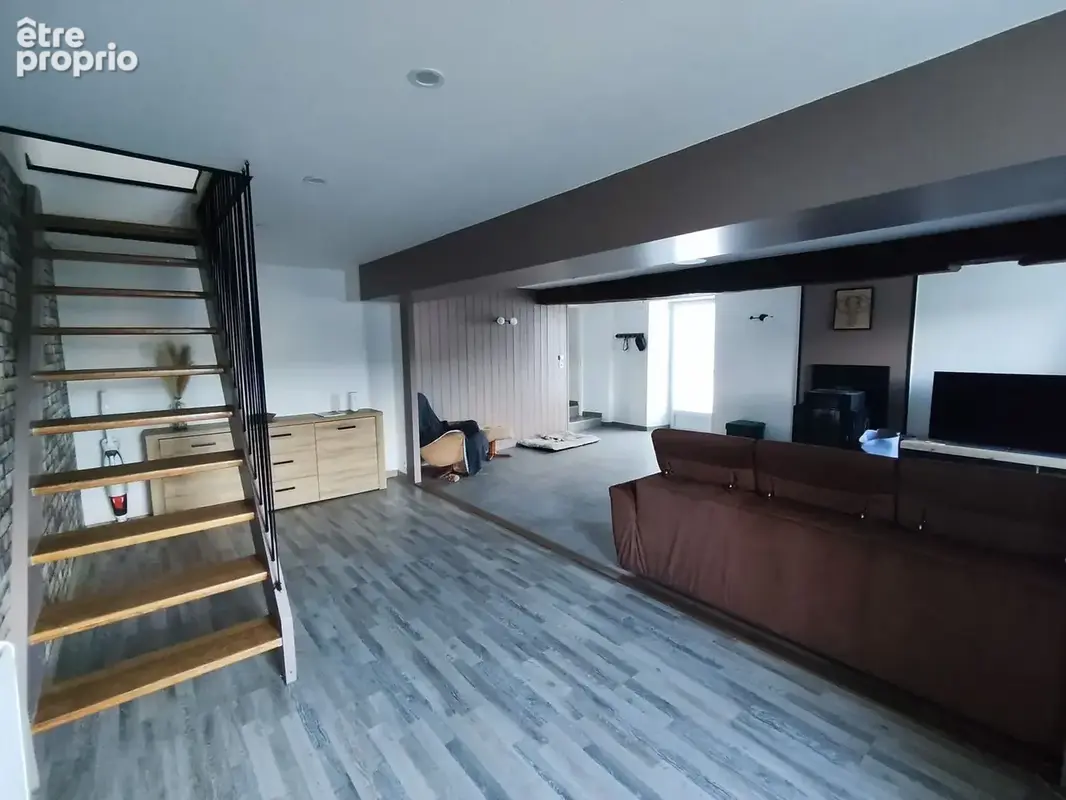 SALON-SEJOUR AUTRE VUE