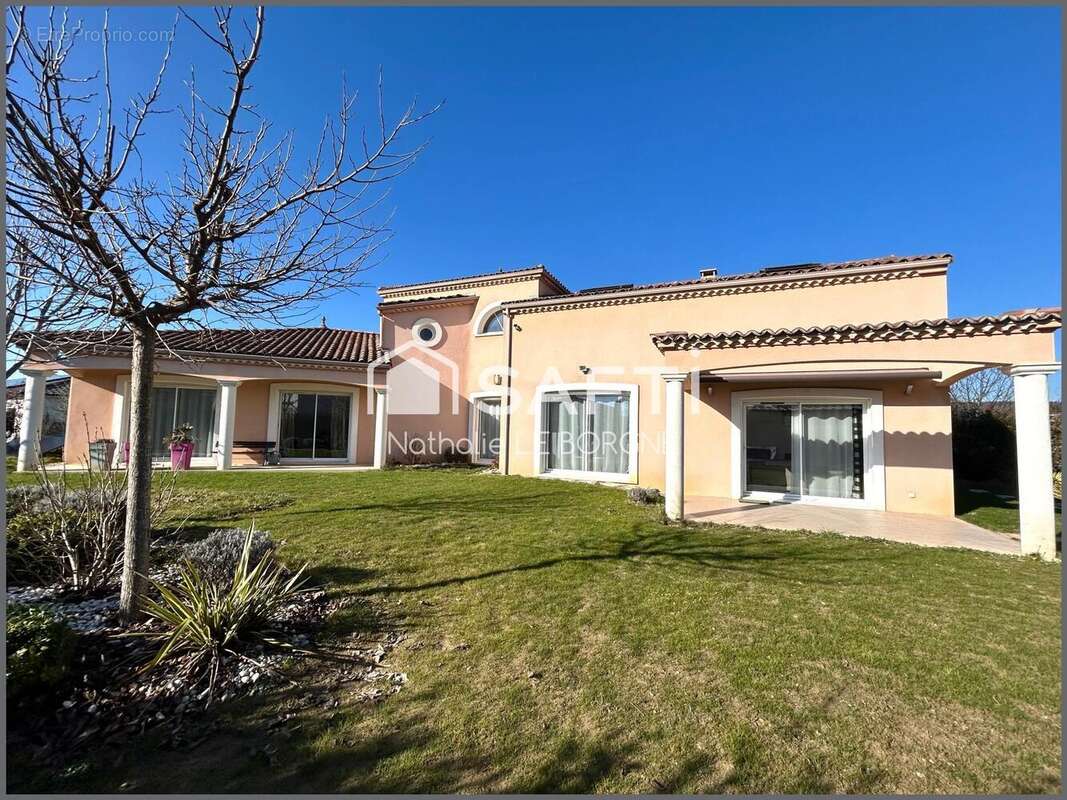 Photo 2 - Maison à CASTRES